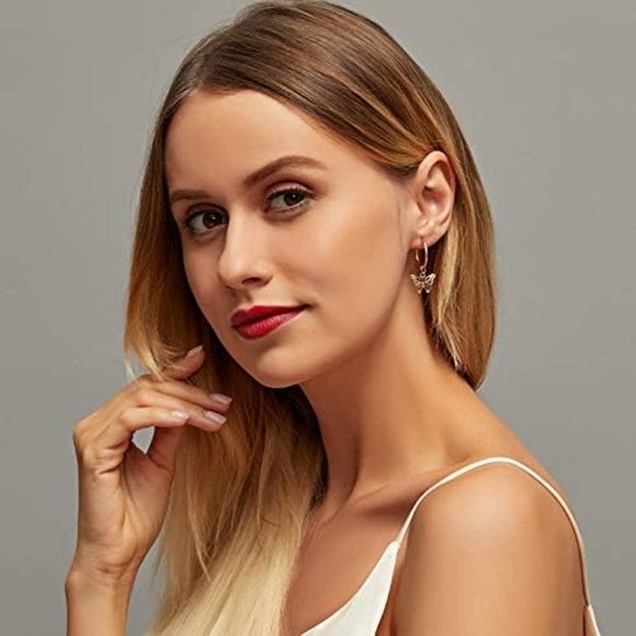 New Gold Butterflies Huggie Hoops Cute Butterfly Outline Mini Hoop Earrings - Picture 2 of 3